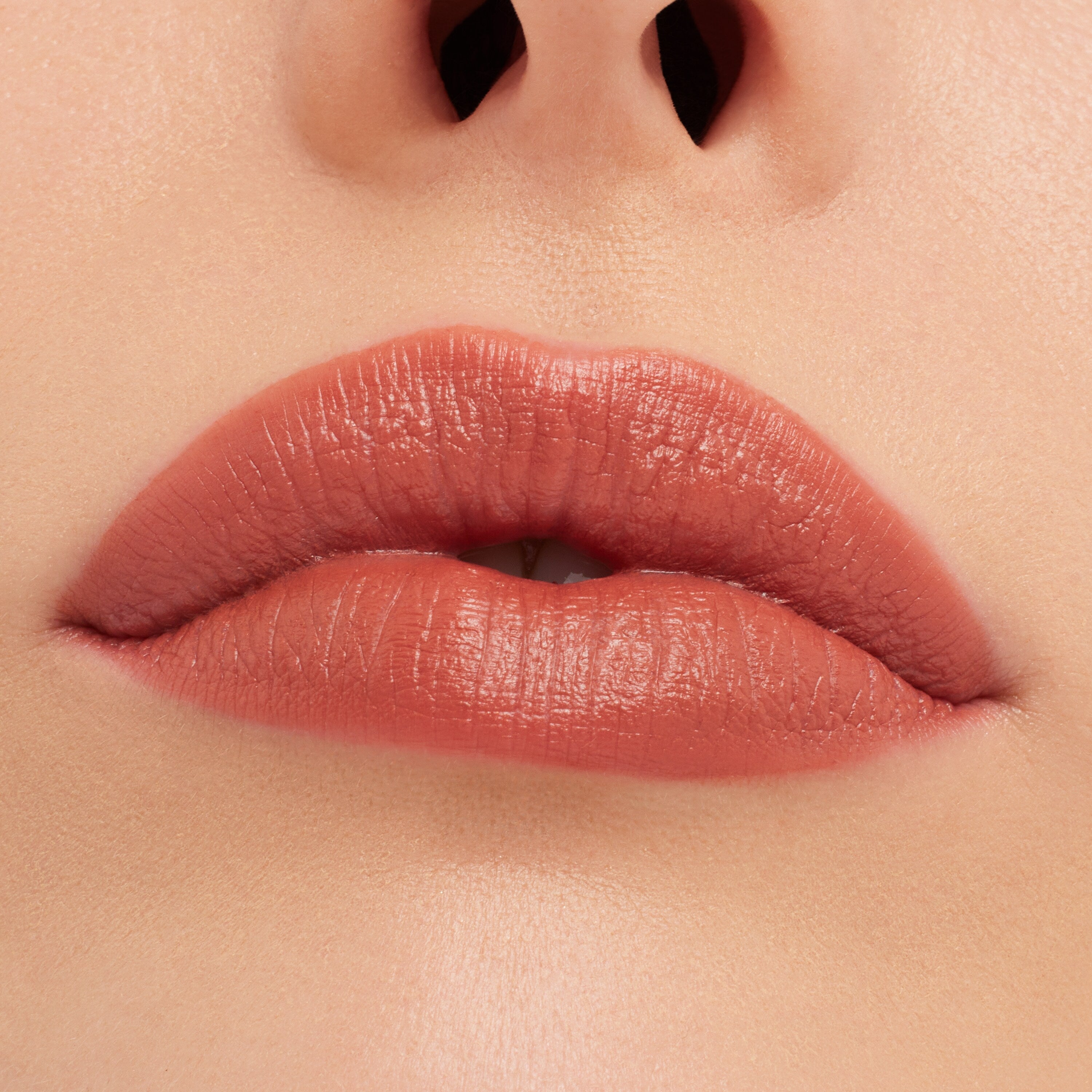 Matte Lipstick / M·A·C 40 Disney Favourites in Princess Incognito | Fresh Routine Favorite