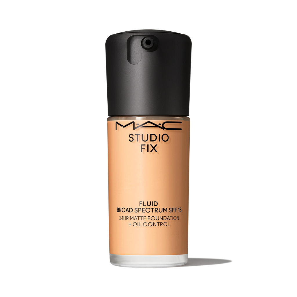 Studio Fix Fluid SPF 15 24HR Matte Foundation + Oil Control | Fresh Routine Favorite
