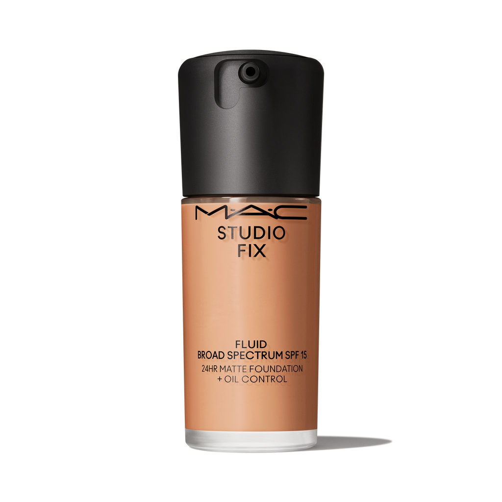 Studio Fix Fluid SPF 15 24HR Matte Foundation + Oil Control | Fresh Routine Favorite