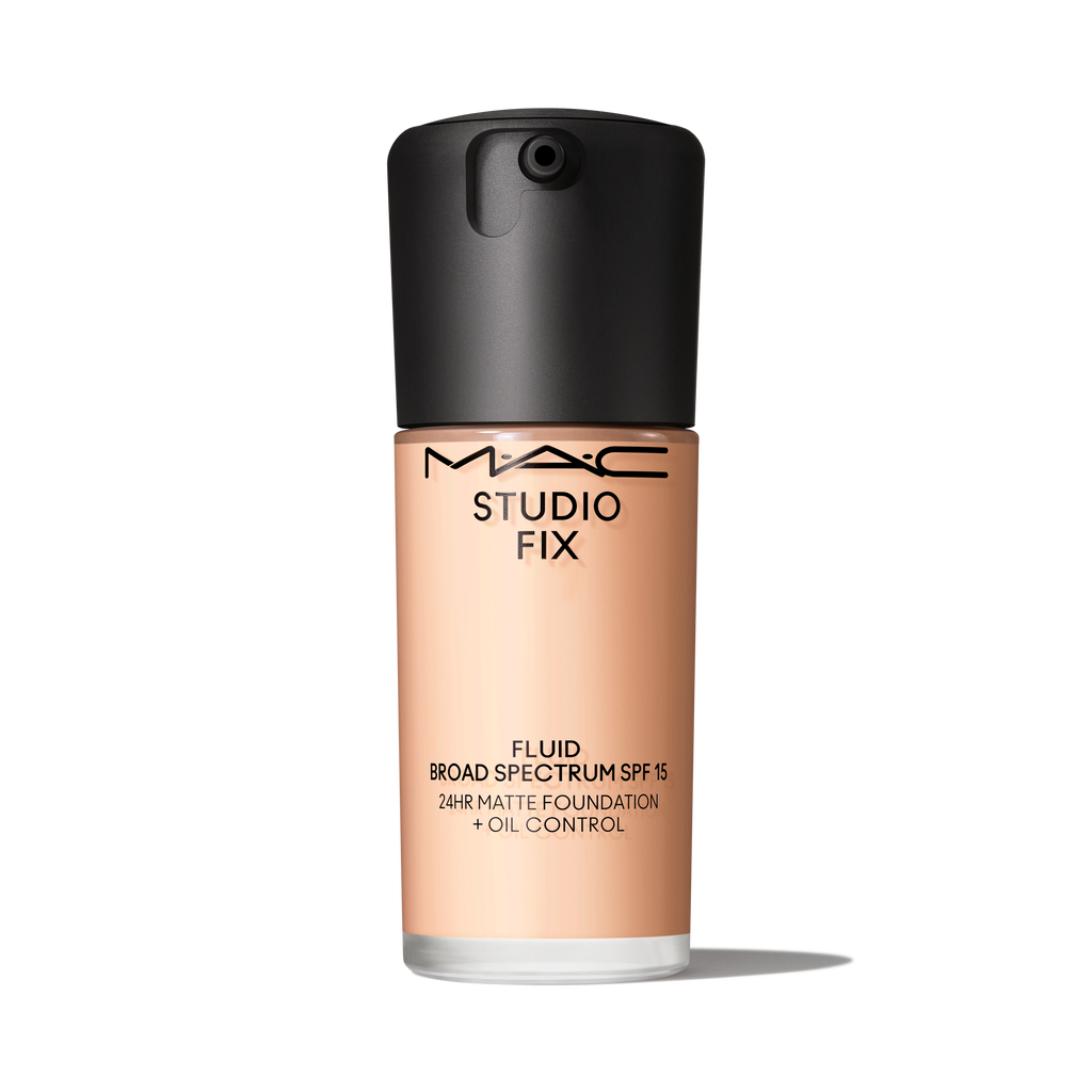 Studio Fix Fluid SPF 15 24HR Matte Foundation + Oil Control | Fresh Routine Favorite