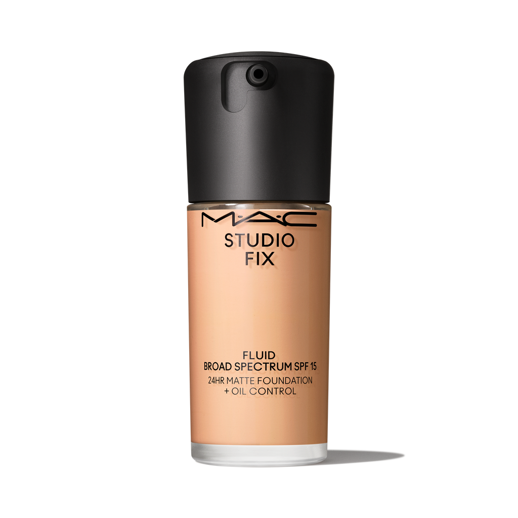 Studio Fix Fluid SPF 15 24HR Matte Foundation + Oil Control | Fresh Routine Favorite